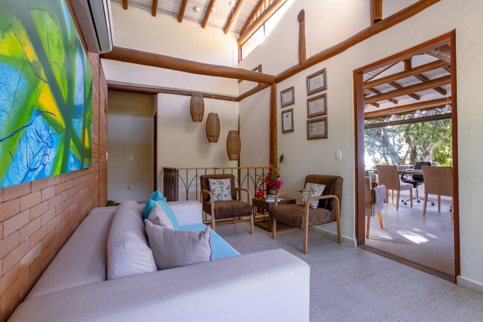 WhatsApp Image 2024-05-28 at 09.20.56 (1)